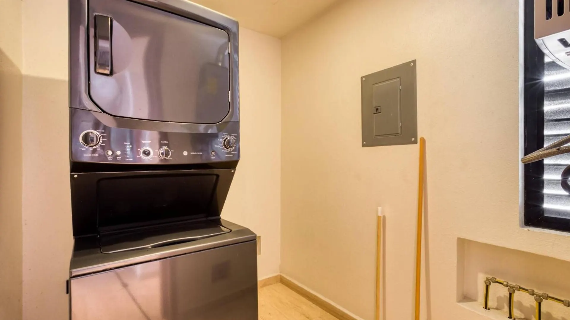 Апартаменты Family Friendly Apt 9 Sin Vista, 3Bbr , 6Pax Кабо-Сан-Лукас Мексика